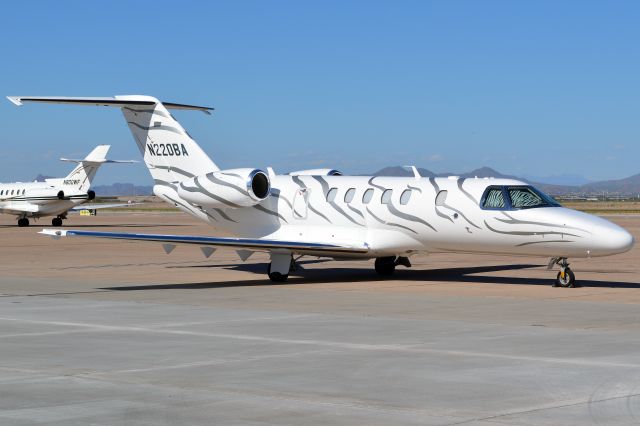 Cessna Citation CJ4 (N220BA)