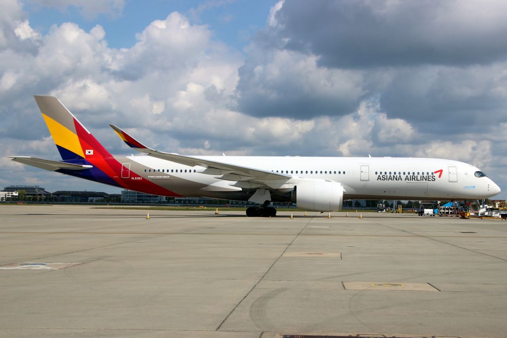 Airbus A350-900 (HL8383) - Parked on Stand 257 on 1-May-21 after operating flight AAR521 from RKSI the previous day.