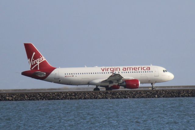 Airbus A320 (N632VA)