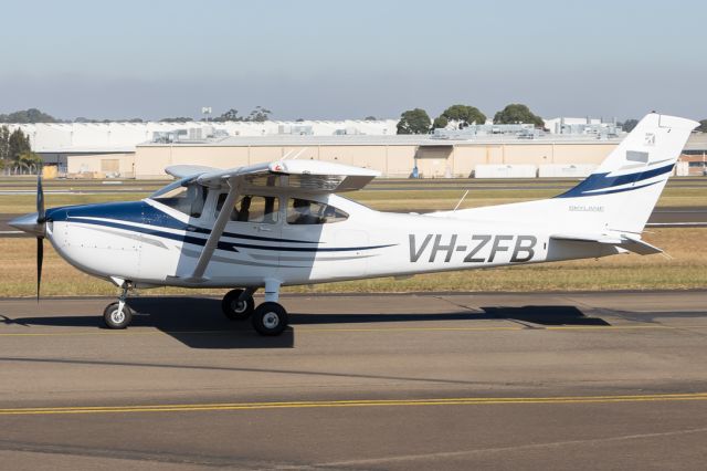 Cessna Skylane (VH-ZFB)