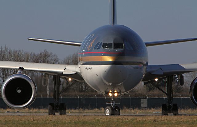 Airbus A310 (JY-AGQ)