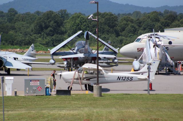 Cessna Skyhawk (N125S)