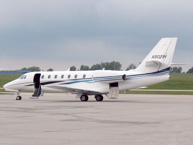 McDonnell Douglas MD-80 (N9021H)