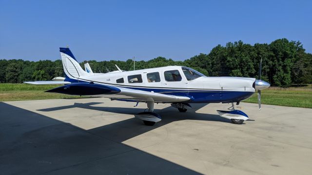 Piper Saratoga (N6300M)