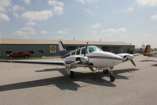 Beechcraft 55 Baron (N669PF)