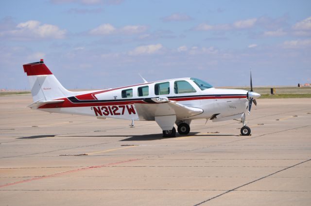 Beechcraft Bonanza (36) (N3127W)