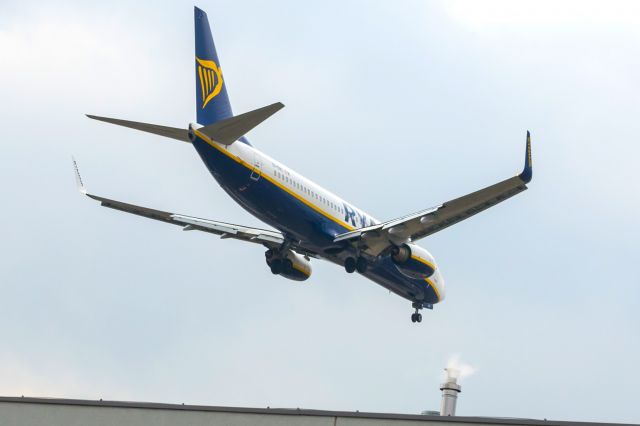 Boeing 737-800 (EI-ENL) - Spotting RZE