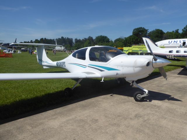 Diamond Star (N660PS)