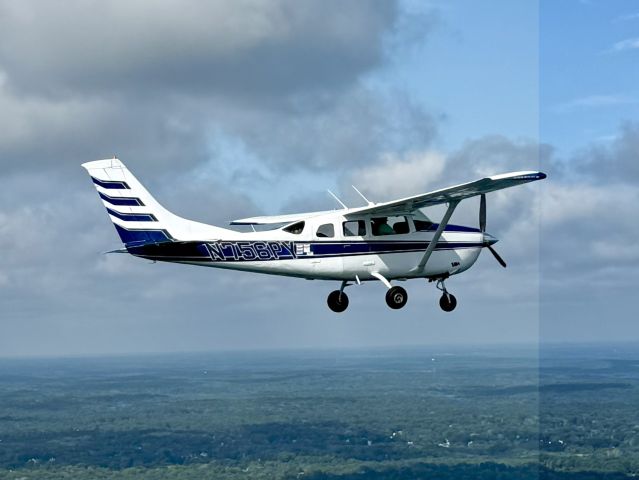 Cessna 206 Stationair (N756PY)