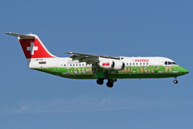 Avro RJ-100 Avroliner (HB-IYS) - "Shopping Paradise Zurich Airport" livery