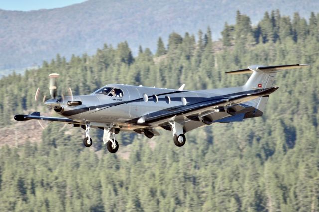 Pilatus PC-12 (N915NX)