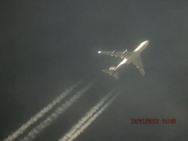 Boeing 747-400 (N499MC)