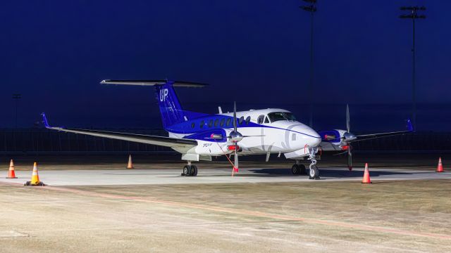 Beechcraft Super King Air 300 (N801UP)