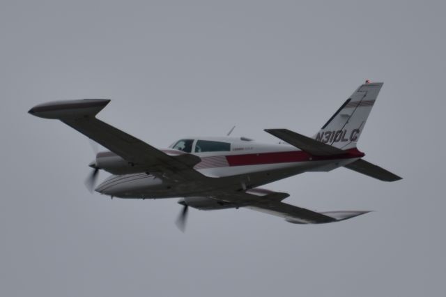 Cessna 310 (N310LC)