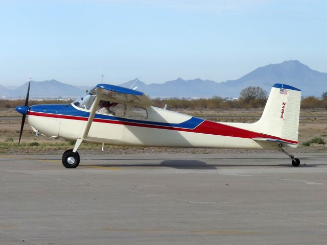 Cessna Skyhawk (N40TS)