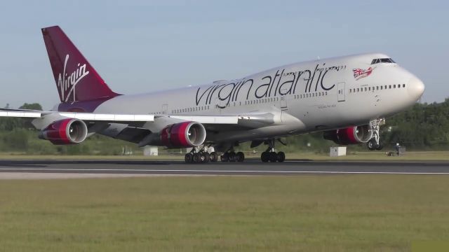 Boeing 747-200 (G-VAST) - Landing from New York JFK, June 2018