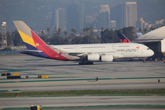 Airbus A380-800 (HL7626)