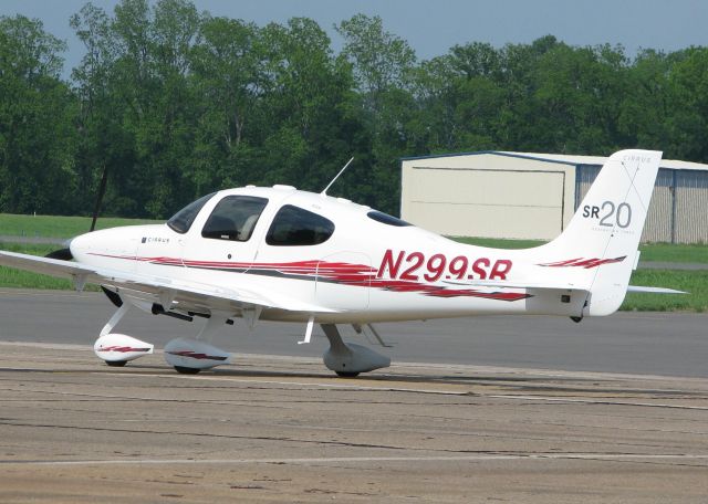 Cirrus SR-22 (N299SR) - At the Shreveport Downtown airport.