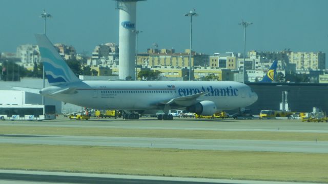 BOEING 767-300 (CS-TLO) - Arriving from Sal, Cape Verde