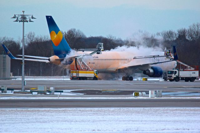 BOEING 767-300 (D-ABUE)