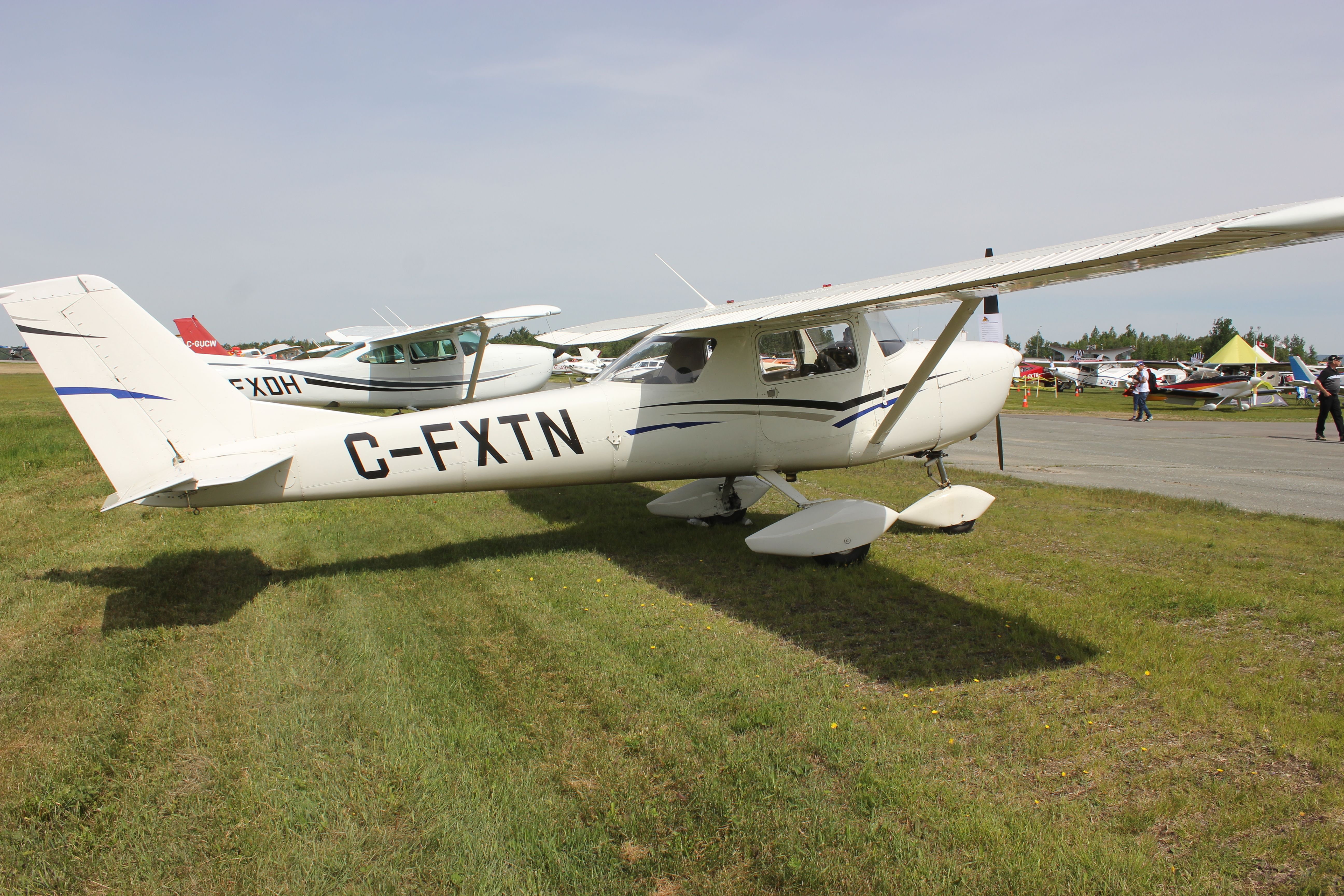 C-FXTN — - C-FXTN Cessna 152 RVA Aéroport de Sherbrooke QC. CYSC 16-06-2018.