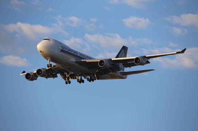 Boeing 747-400 (9V-SFN)