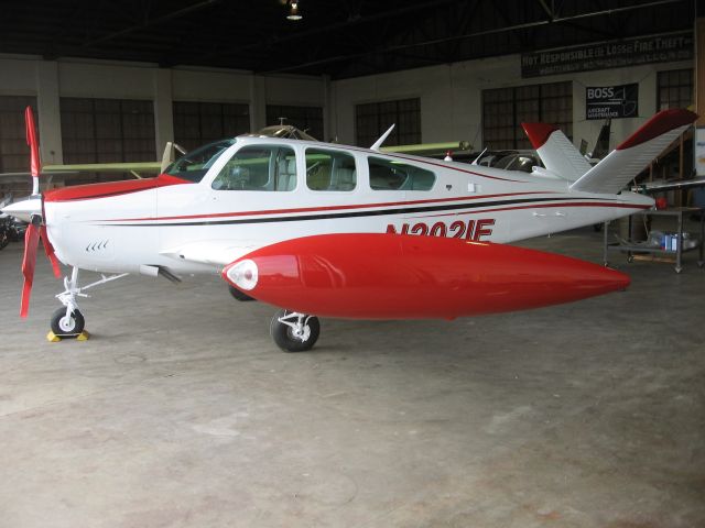 Beechcraft 35 Bonanza (N2021E)