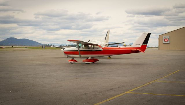 Cessna Skyhawk (N5569R) - Going out for some flight training.