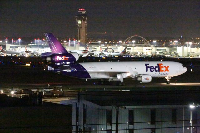 Boeing MD-11 (N587FE)