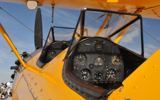 — — - 08272011  Wings Over Waukesha Airshow