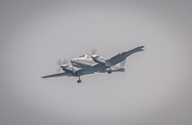 Beechcraft Super King Air 200 (N415RB)