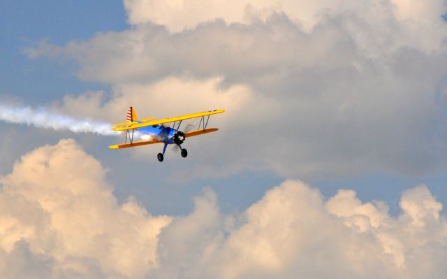 — — - 08272011  Wings Over Waukesha Airshow