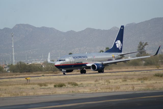 Boeing 737-700 (XA-QAM)