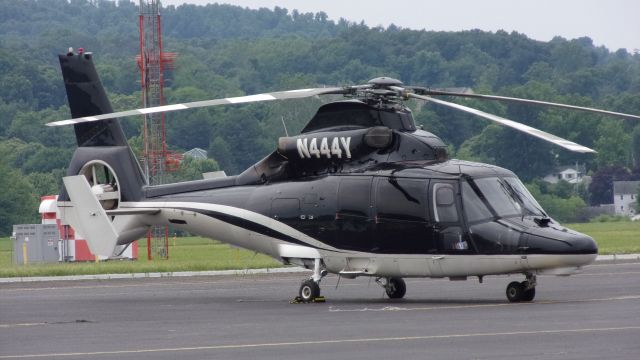 Aerospatiale Dauphin 2 (SA-365C) (N444Y)