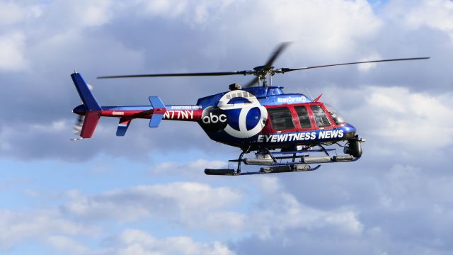 Bell 407 (N77NY)