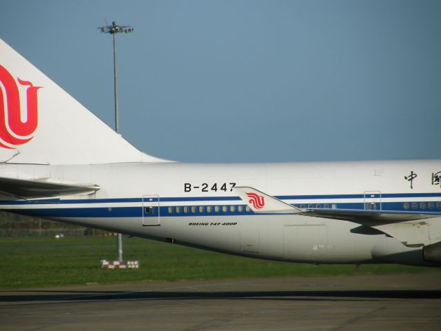 Boeing 747-400 (B-2447)