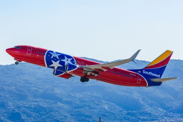 Boeing 737-800 (N8620H) - A Southwest 737-800 in Tennessee One special livery taking off from PHX on 2/11/23 during the Super Bowl rush. Taken with a Canon R7 and Canon EF 100-400 II L lens.