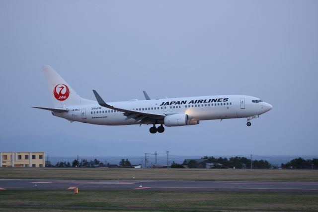 Boeing 737-800 (JA334J) - April 26, 2026:HND-HKD.