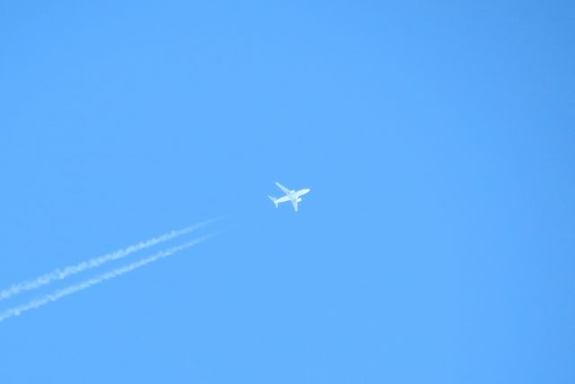 Boeing 737-700 (C-FUWS) - Flying over San Diego en route to Puerto Vallarta from somewhere in Canada.