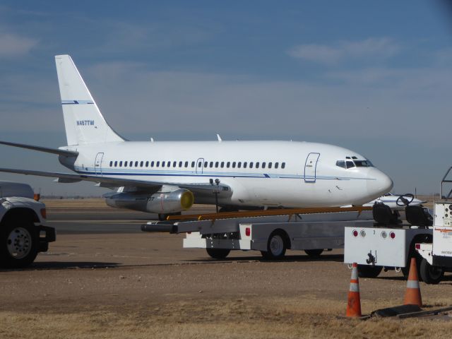 Boeing 737-200 (N467TW)