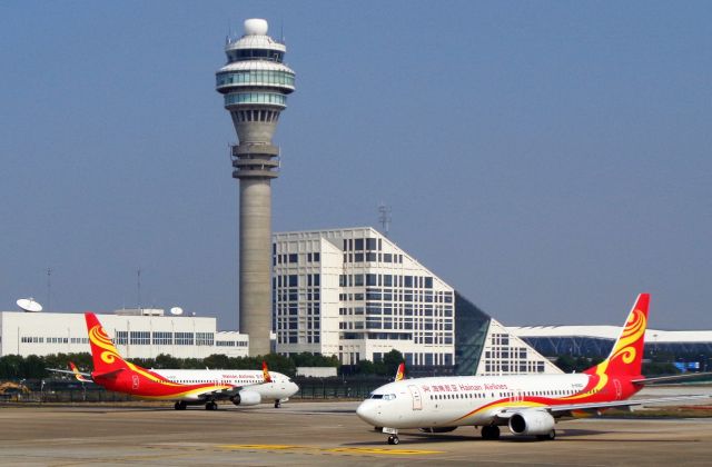 Boeing 737-700 (B-6062) - B-6062 Hainan Airlines  Bejing, China