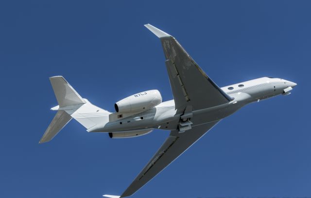 GULFSTREAM AEROSPACE G-7 Gulfstream G600 (N7LJ)