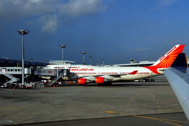 Boeing 747-400 (VT-ESP) - 2013