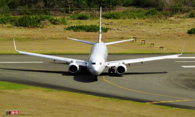 Boeing 737-900 (N877NN)