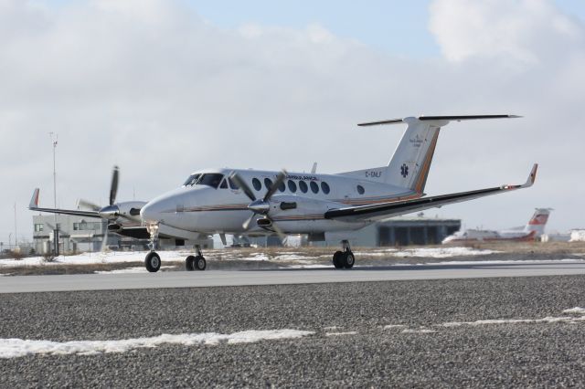 Beechcraft Super King Air 300 (C-GNLF)