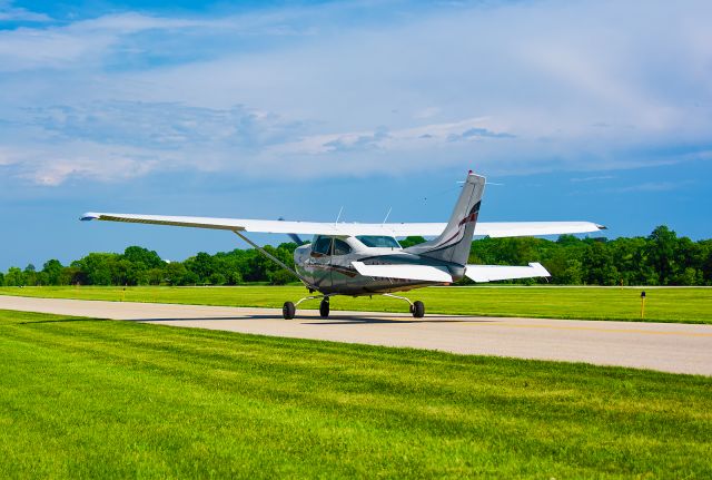 Cessna Skylane (N4652T)