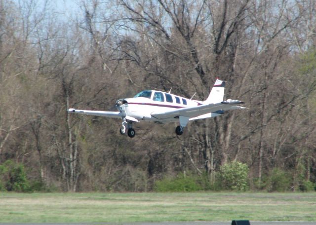 Beechcraft Bonanza (36) (N3045E) - At Downtown Shreveport.