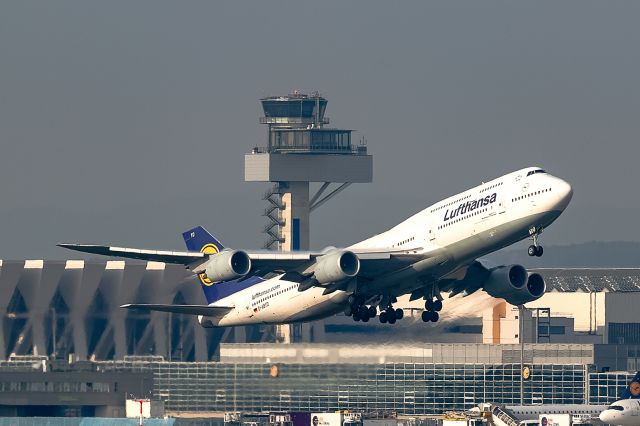 BOEING 747-8 (D-ABYD)