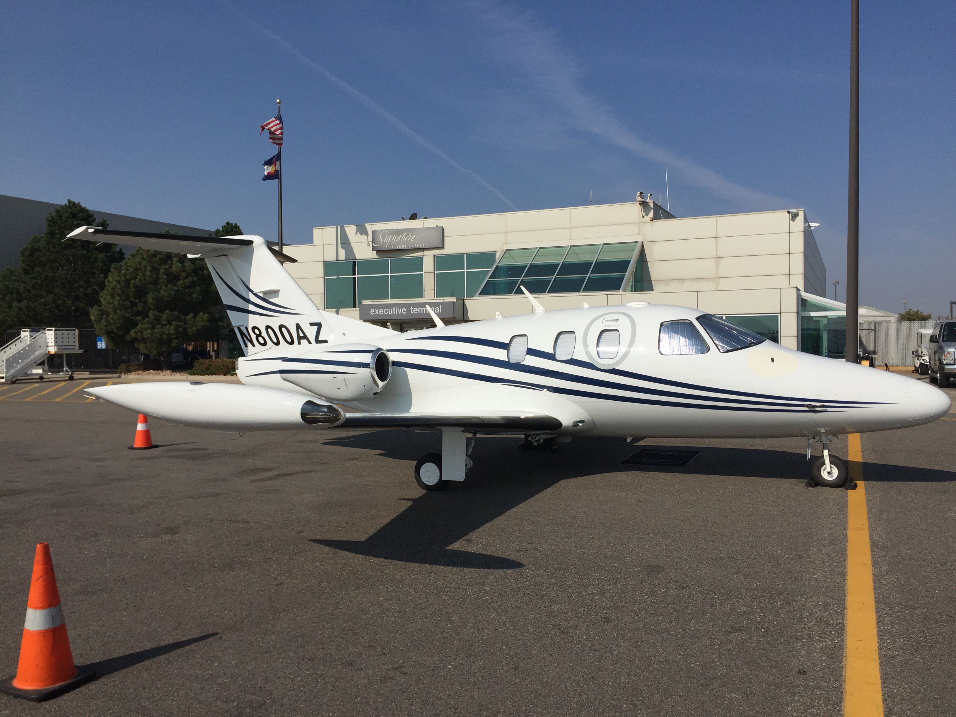 Eclipse 500 (N800AZ)