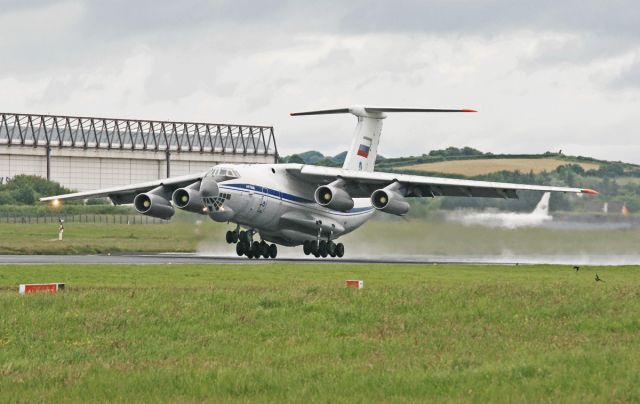 Ilyushin Il-76 —